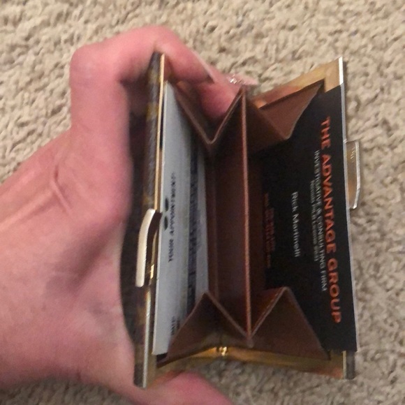 Auth vintage Louis Vuitton Kisslock coin purse - Picture 8 of 8